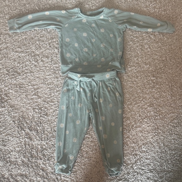 Kyte BABY Kids Set in Light Green with White Flowers - Picture 1 of 4